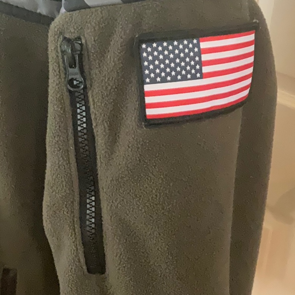 First Defense Jacket - Picture 4 of 10